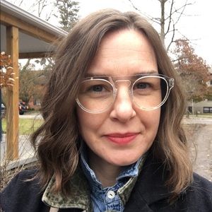 Meet your Posher, Leah